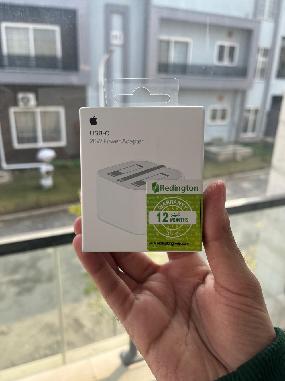Apple 20W USB-C Fast Charger + Free Data Cable - product image 2
