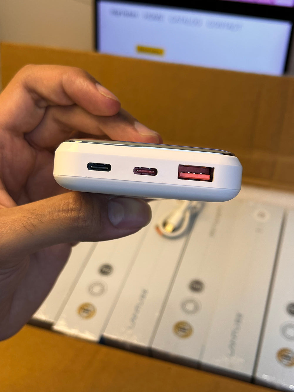 Lantu 10000mAh Power Bank – 22.5W PD Super Charge, LED Display, Compact Fast Charging - product image 5