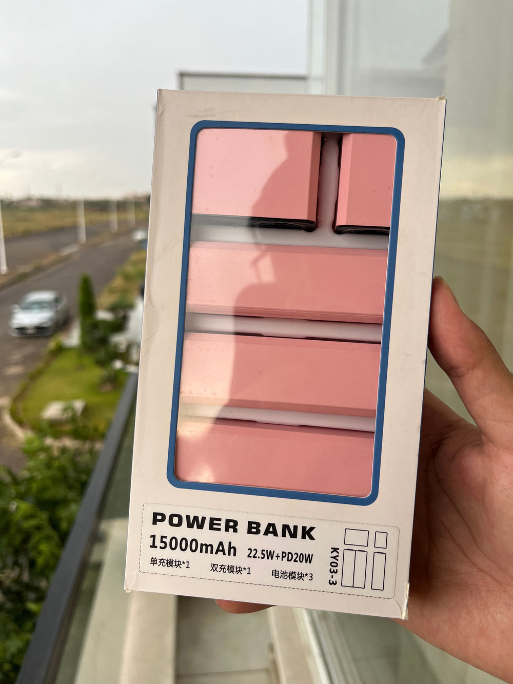 15000mAh 22.5W Fast Charging Power Bank with PD20W USB-C & Built-in Lightning Cable – KY03-3 - product image 9