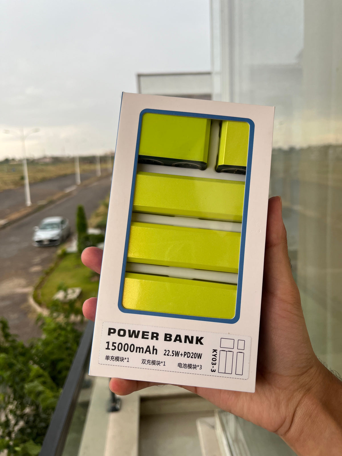 15000mAh 22.5W PD20W power bank with built-in Lightning cable – KY03-3 – product image