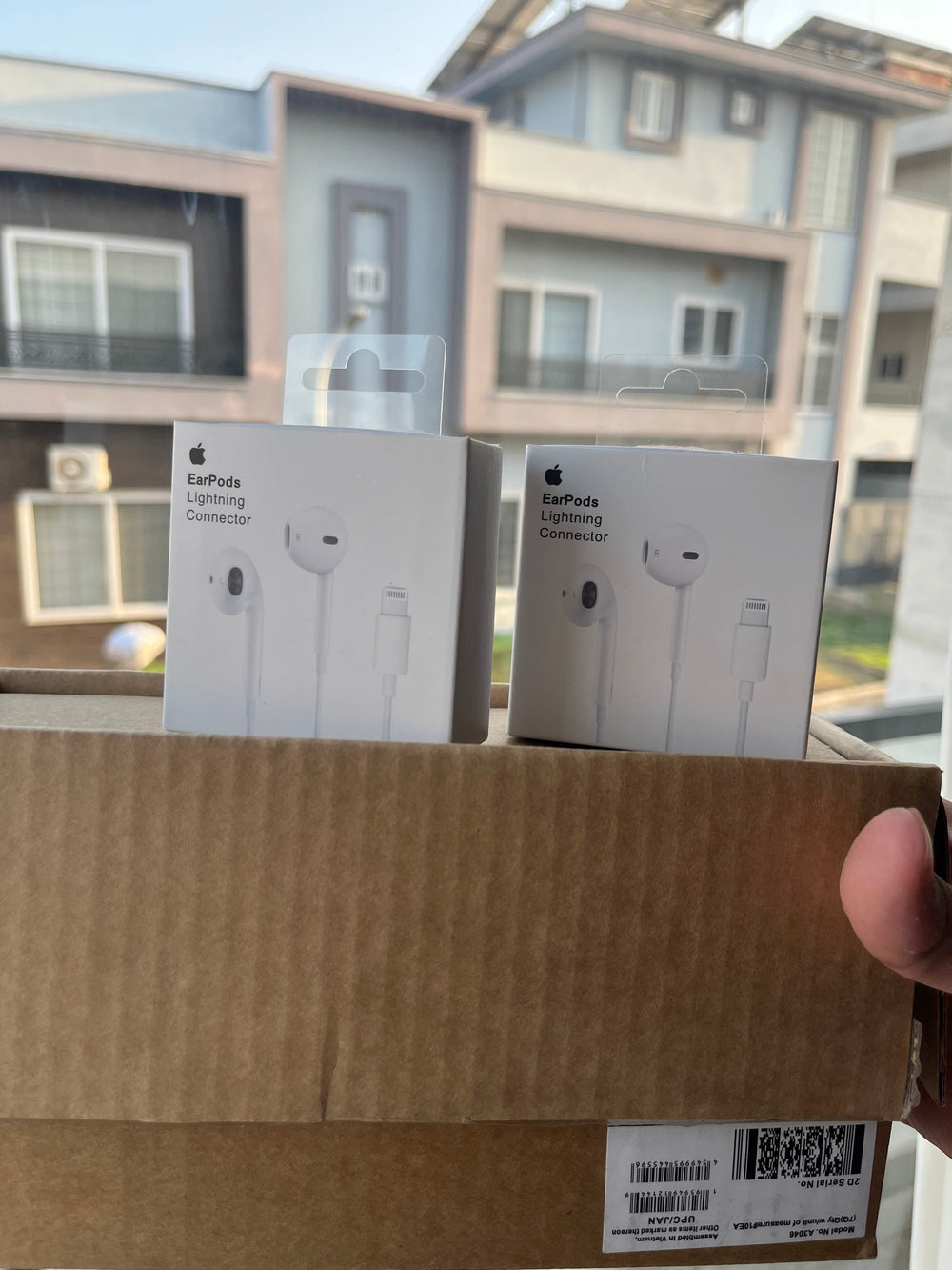 EarPods (Lightning Connector) - product image 5