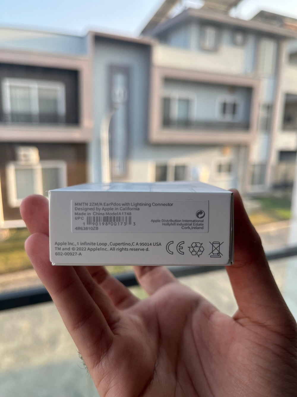 EarPods (Lightning Connector) - product image 3