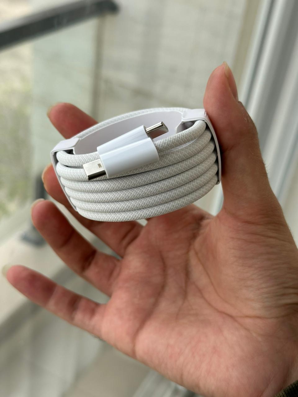 Apple USB-C to C Cable (2m) 240W Fast Charging for MacBook, iPhone 16/17 Pro Max & iPad - product image 11