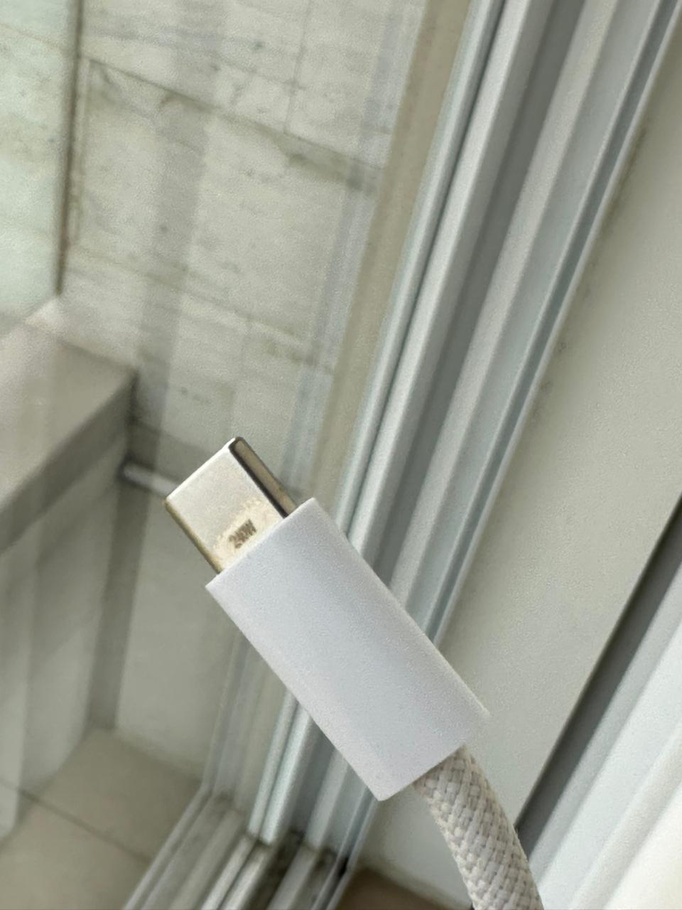 Apple USB-C to C Cable (2m) 240W Fast Charging for MacBook, iPhone 16/17 Pro Max & iPad - product image 13