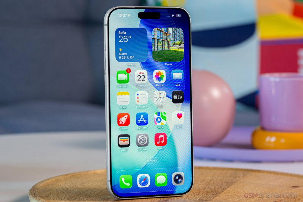 iPhone 17 Pro Max Master Silver