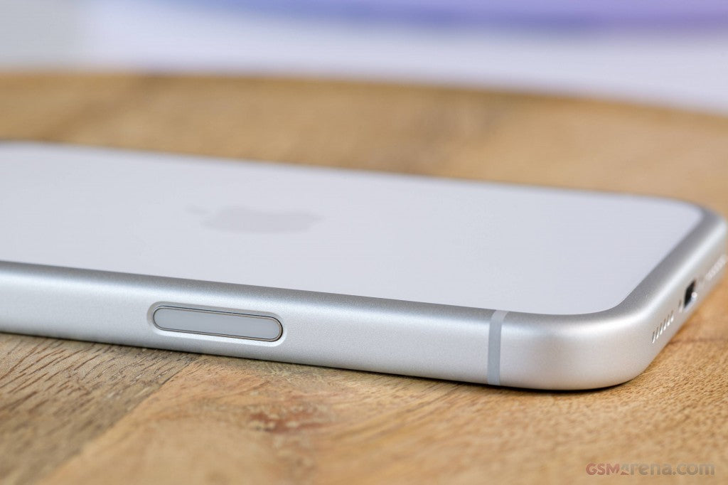 iPhone 17 Pro Max Master Silver